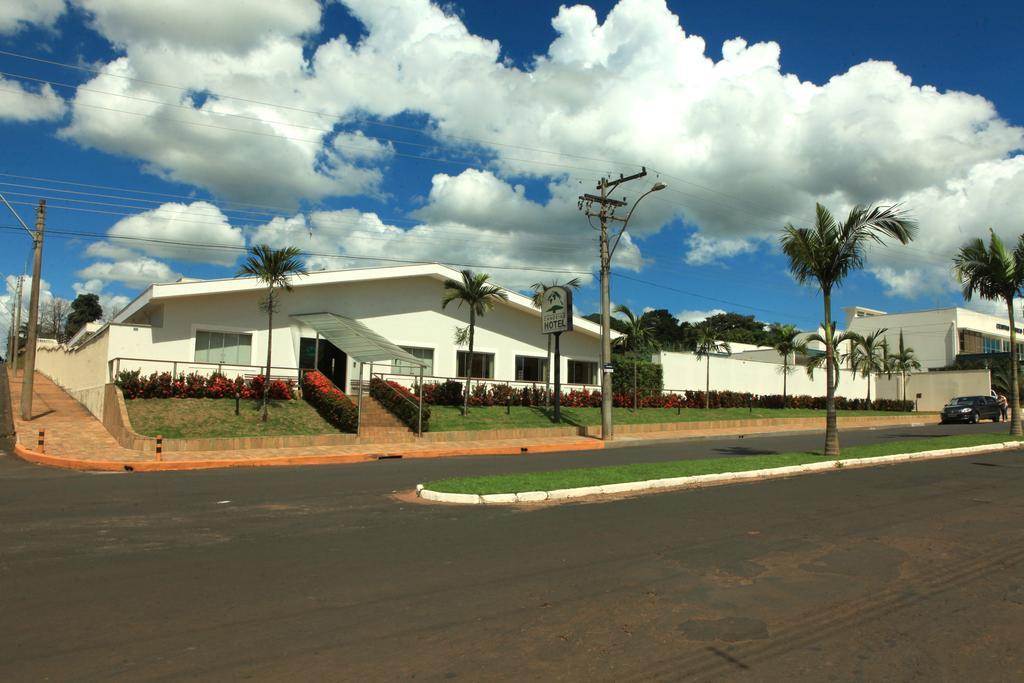 Candeias Hotel Batatais Eksteriør bilde